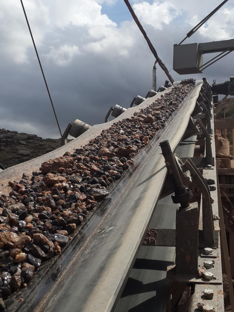 Retirada de entulho e resíduos